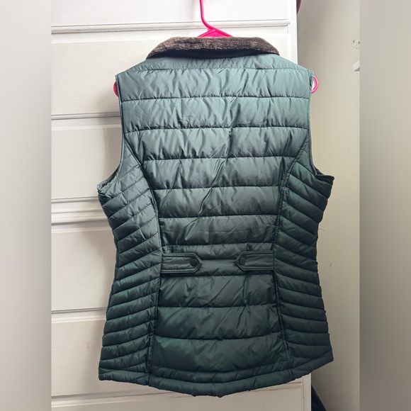 Weatherproof Vest - Picture 2 of 3